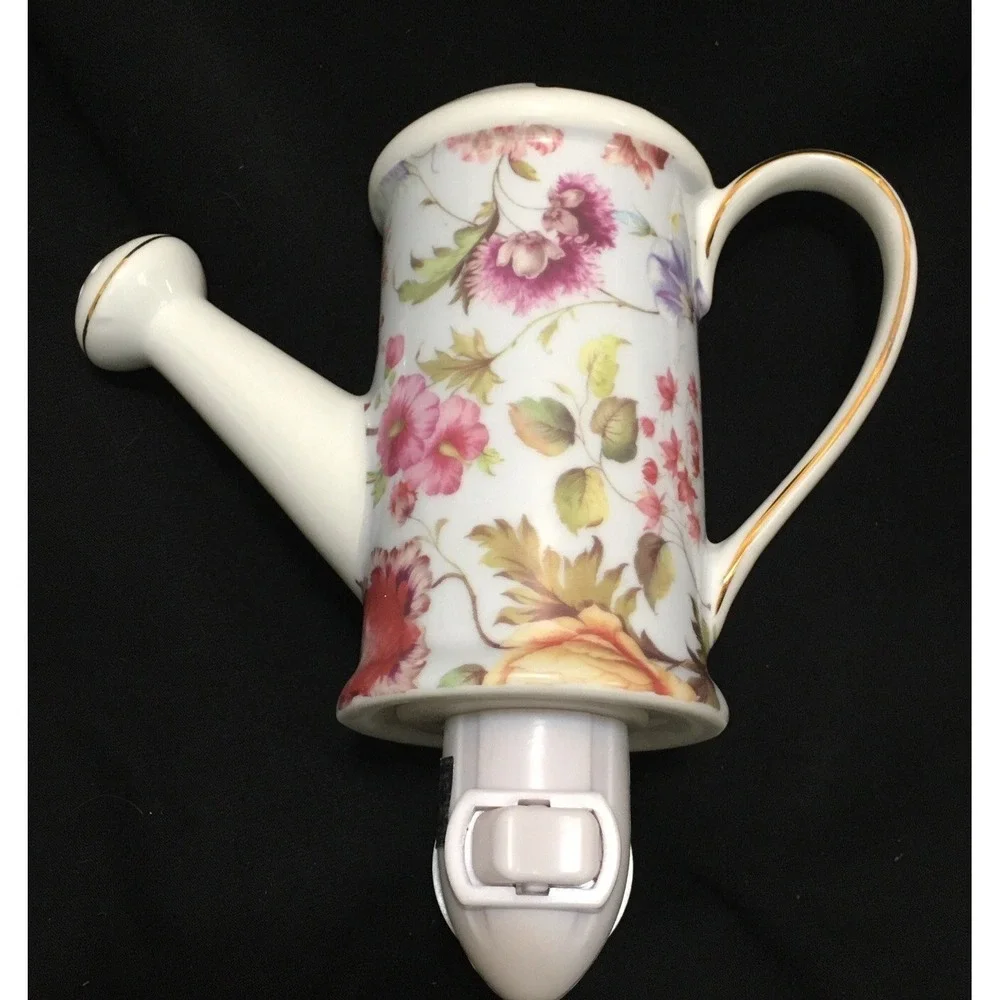 Vtg. Kirklands WATERING CAN NIGHT LIGHT 5